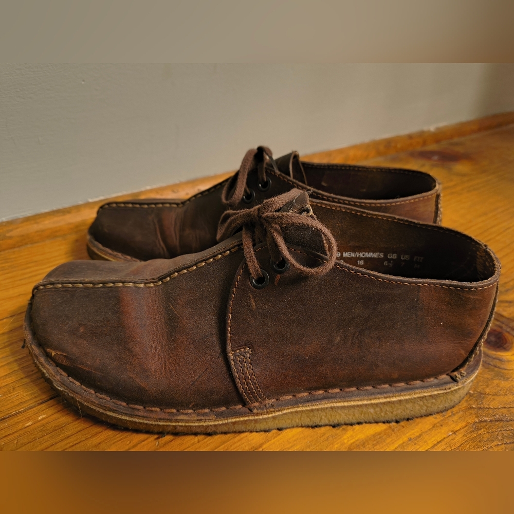 Clark's Original Desert Trek Men's Size 7/ Women's 9